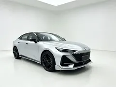 2022 Changan UNI-V 1.5T Premium — фото 3