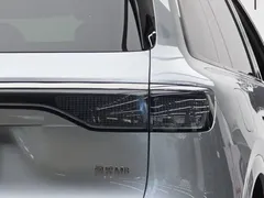 2025 Aito M8 EREV Ultra 53.4kWh 5-seat 192-line LiDAR — фото 6