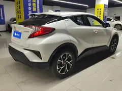 2020 Toyota C-HR 2.0L, белый — фото 3
