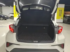 2020 Toyota C-HR 2.0L, белый — фото 4