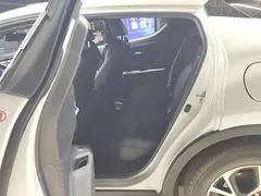 2020 Toyota C-HR 2.0L, белый — фото 11