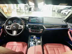 2022 BMW 5 Series 525Li M Sport Package, белый — фото 6