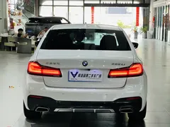 2022 BMW 5 Series 525Li M Sport Package, белый — фото 9