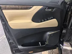 2021 Toyota Vellfire 2.5L Hybrid HV Ultimate, чёрный — фото 10