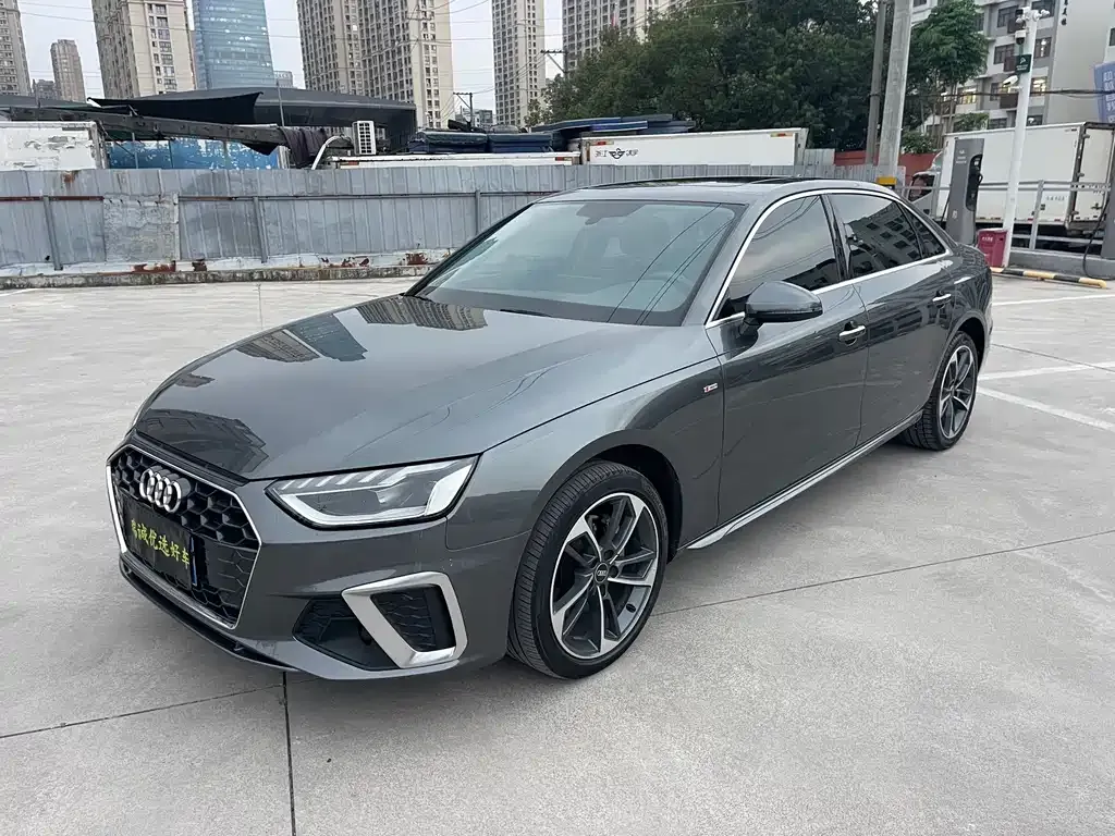 2022 Audi A4L 40 TFSI Luxury Sport
