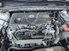 2019 Toyota Camry 2.5G Luxury, белый — фото 10
