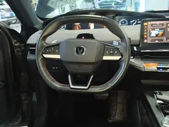 2022 Changan UNI-V 1.5T Premium — фото 11