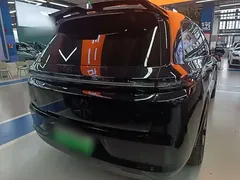 2025 Li Auto L8 Smart Refresh, чёрный — фото 6
