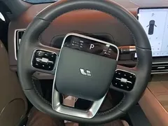 2025 Li Auto L8 Smart Refresh, чёрный — фото 11