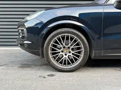 2023 Porsche Cayenne 3.0T Platinum Edition, синий — фото 4