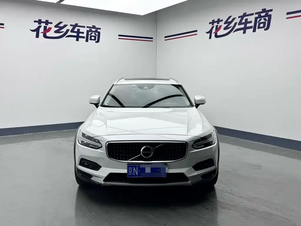 2021 Volvo V90 Cross Country B5 AWD