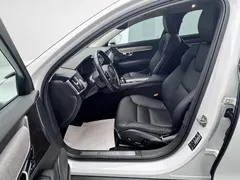 2021 Volvo V90 Cross Country B5 AWD, белый — фото 6