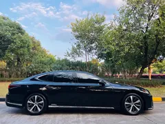 2021 Lexus LS 500h Excellence, чёрный — фото 7