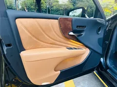 2021 Lexus LS 500h Excellence, чёрный — фото 10
