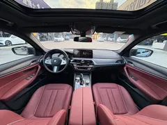 2023 BMW 5 Series 530Li Leading M Sport Package, чёрный — фото 11
