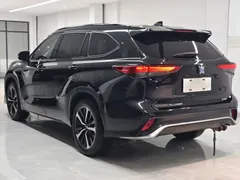 2022 Toyota Crown Kluger 2.5L HEV 4WD Premium, чёрный — фото 7