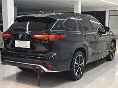 2022 Toyota Crown Kluger 2.5L HEV 4WD Premium, чёрный — фото 9