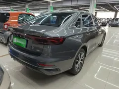 2022 Geely Emgrand 4th Gen 1.5L CVT Premium — фото 7