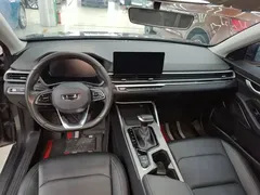 2022 Geely Emgrand 4th Gen 1.5L CVT Premium — фото 10