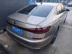 2022 Volkswagen Passat 330TSI Luxury — фото 14