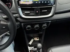 2022 Toyota Yaris L Zhixuan X 1.5L CVT Luxury Plus, белый — фото 11