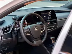 2021 Lexus ES 200 Excellence, белый — фото 16
