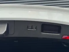 2023 Porsche Macan 2.0T, белый — фото 9