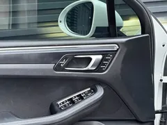 2023 Porsche Macan 2.0T, белый — фото 34