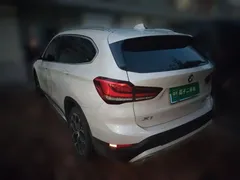 2021 BMW X1 Premium, белый — фото 4