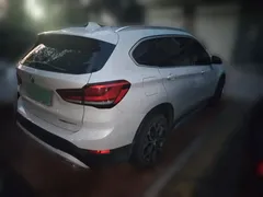 2021 BMW X1 Premium, белый — фото 6