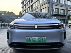 2024 Aito M7 1.5T Smart Driving 4WD Pro 5, синий — фото 2