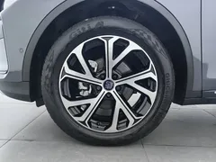 2025 BYD Tang DM-i PHEV 115km Flagship — фото 17