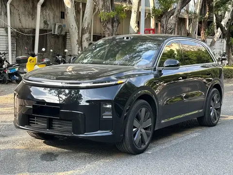 2026 Li Auto L8