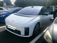 2025 Li Auto i8 Standard, синий — фото 1
