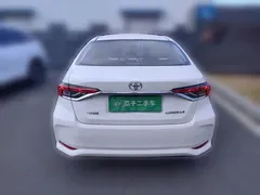 2021 Toyota Corolla TNGA 1.5L CVT Elite, белый — фото 3