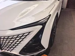 2022 Changan UNI-T 1.5T Sport Premium, белый — фото 5