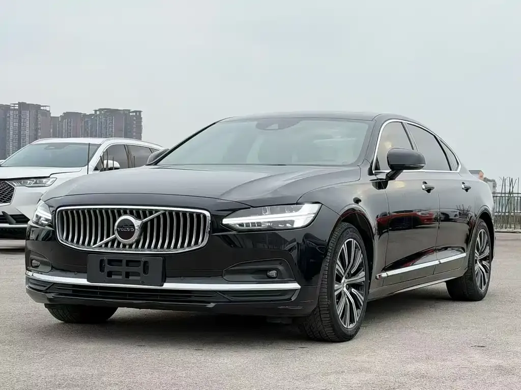 2021 Volvo S90