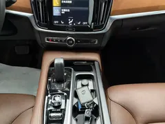 2021 Volvo S90, чёрный — фото 9