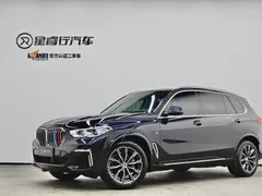 2022 BMW X5 30Li Premium M Sport Package, чёрный — фото 1