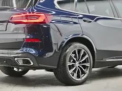 2022 BMW X5 30Li Premium M Sport Package, чёрный — фото 32