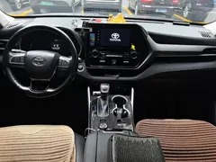 2022 Toyota Highlander 380T 4WD Luxury 7-seat, чёрный — фото 12