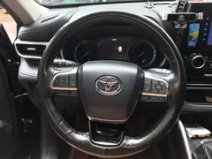 2022 Toyota Highlander 380T 4WD Luxury 7-seat, чёрный — фото 15