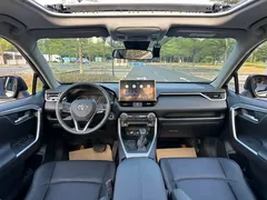 2022 Toyota Wildlander 2.0L CVT 2WD Luxury Plus, чёрный — фото 8