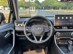2022 Toyota Wildlander 2.0L CVT 2WD Luxury Plus, чёрный — фото 9