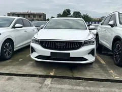 2022 Geely Emgrand 4th Gen 1.5L CVT Luxury, белый — фото 2