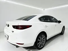 2022 Mazda 3 2.0L AT, белый — фото 4