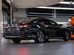 2021 Lexus LS 500h Excellence, чёрный — фото 3