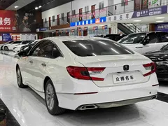 2018 Honda Accord 260TURBO Elite, белый — фото 3