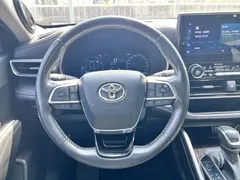 2022 Toyota Highlander 2.5L Hybrid 4WD Ultimate 7-seat, чёрный — фото 13
