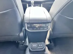 2022 Toyota Highlander 2.5L Hybrid 4WD Ultimate 7-seat, чёрный — фото 14